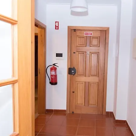 Paulo Guest * Калдаш-да-Раинья